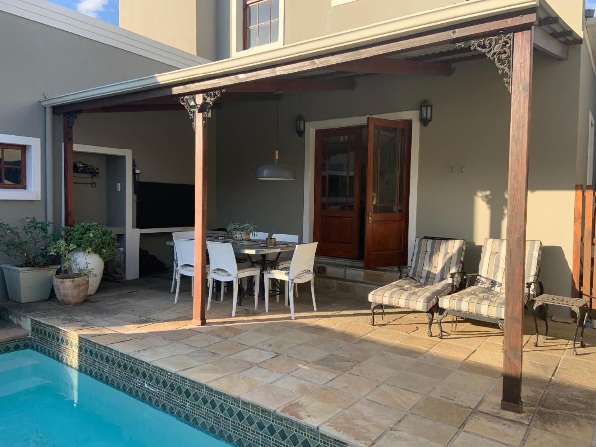 פרנצ'הוק La Gratitude Self Catering Cottage מראה חיצוני תמונה