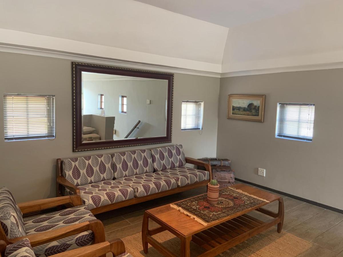 פרנצ'הוק La Gratitude Self Catering Cottage מראה חיצוני תמונה