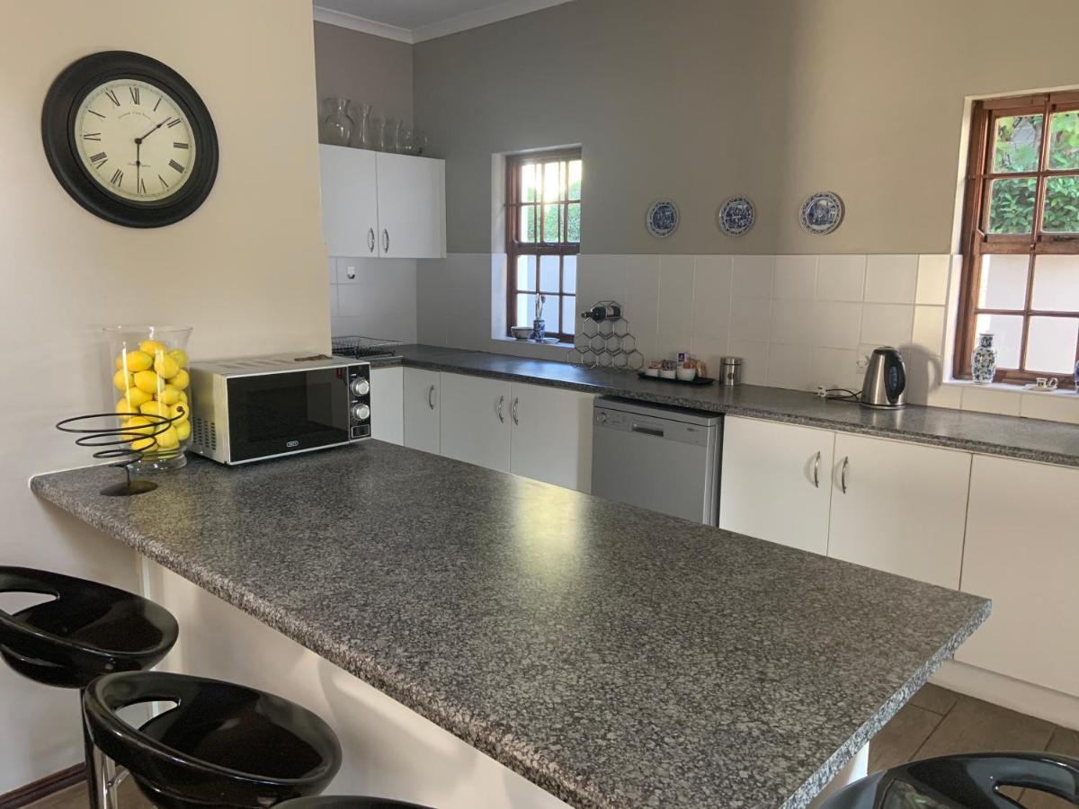 פרנצ'הוק La Gratitude Self Catering Cottage מראה חיצוני תמונה