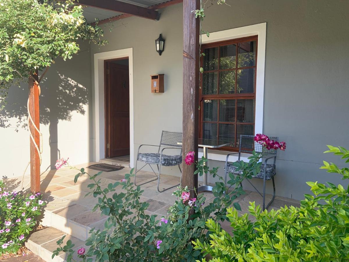 פרנצ'הוק La Gratitude Self Catering Cottage מראה חיצוני תמונה